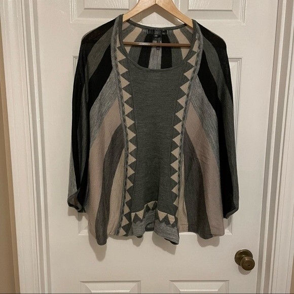 Love Stitch Batwing top - Women's size M - Picture 1 of 10